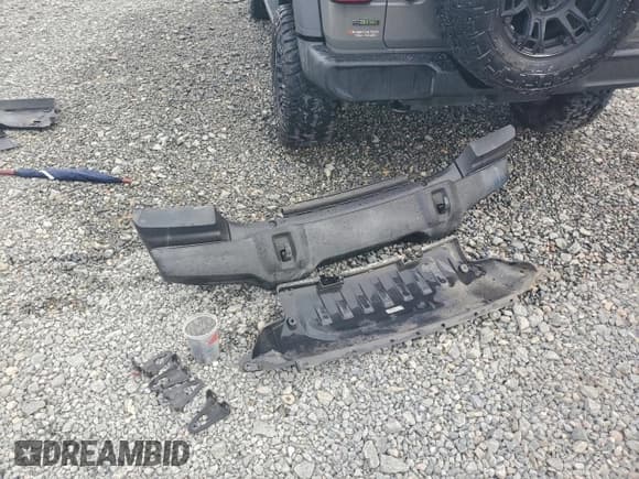 ✅ 2022 Jeep Wrangler Unlimited Sport Altitude • VIN: 1C4HJXDM3NW240699 • Lot: 93194905. Listed on Copart with 41,146 mi. Free auction sales archive from the USA and detailed vehicle history report at DreamBid. Image 13.