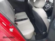 ✅ 2012 Hyundai Veloster w/Gray Int • VIN: KMHTC6AD8CU051571 • Lot: 41637923. Wystawiony na IAAI z przebiegiem 141 897 mil. Bezpłatny archiwum sprzedaży aukcyjnych z USA i szczegółowy raport historii pojazdu na DreamBid. Zdjęcie 8.