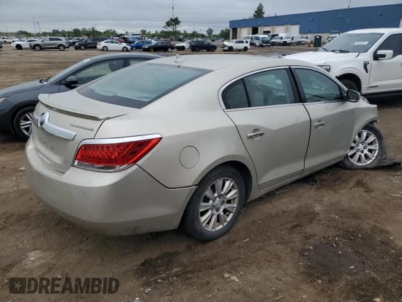 ✅ 2013 Buick LaCrosse Leather • VIN: 1G4GC5ER3DF324939 • Lot: 58155095. Listed on Copart with 135,007 mi. Free auction sales archive from the USA and detailed vehicle history report at DreamBid. Image 3.