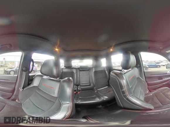 ✅ 2017 Jeep Grand Cherokee Trailhawk • VIN: 1C4RJFLGXHC735224 • Лот: 92037305. Опубликован ранее на Copart с пробегом 146 309 миль. Бесплатный доступ к архиву аукционных продаж из США и подробный отчёт об истории автомобиля на DreamBid. Изображение 16.