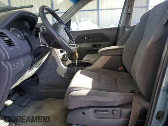 ✅ 2006 Honda Pilot EX • VIN: 5FNYF284X6B048118 • Lot: 90061515. Wystawiony na Copart z przebiegiem 227 591 mil. Bezpłatny archiwum sprzedaży aukcyjnych z USA i szczegółowy raport historii pojazdu na DreamBid. Zdjęcie 7.