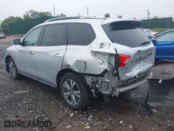 ✅ 2019 Nissan Pathfinder SV • VIN: 5N1DR2MM2KC621799 • Lot: 42485711. Listed on IAAI with 63,973 mi. Free auction sales archive from the USA and detailed vehicle history report at DreamBid. Image 3.