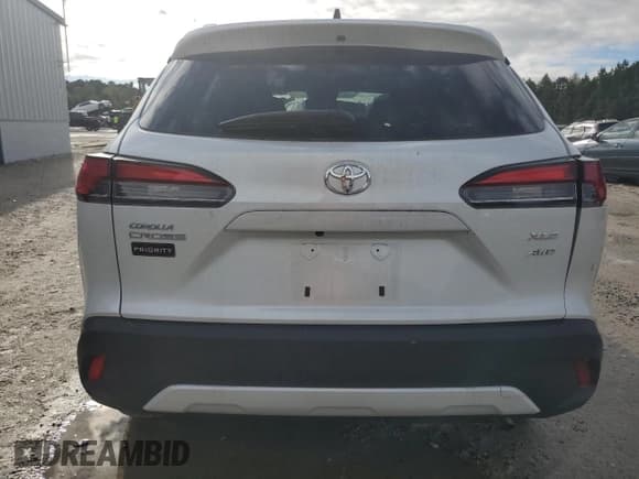 ✅ 2025 Toyota Corolla Cross XLE • VIN: 7MUDAABG1SV130325 • Лот: 69386555. Опубликован ранее на Copart с пробегом 1 223 миль. Бесплатный доступ к архиву аукционных продаж из США и подробный отчёт об истории автомобиля на DreamBid. Изображение 6.