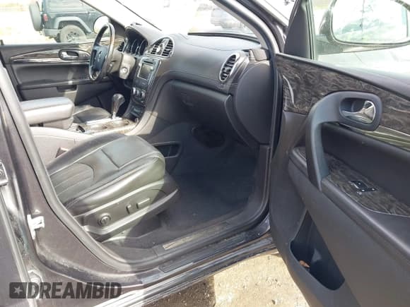 ✅ 2014 Buick Enclave Leather • VIN: 5GAKVBKD2EJ110623 • Lot: 43479126. Listed on IAAI with 197,323 mi. Free auction sales archive from the USA and detailed vehicle history report at DreamBid. Image 5.