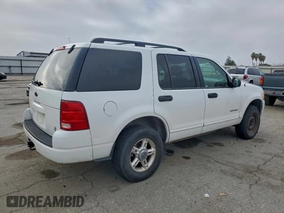 ✅ 2004 Ford Explorer XLT • VIN: 1FMDU73W54ZA10390 • Лот: 94168555. Опубликован ранее на Copart с пробегом 149 154 миль. Бесплатный доступ к архиву аукционных продаж из США и подробный отчёт об истории автомобиля на DreamBid. Изображение 3.