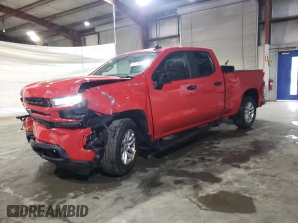 ✅ 2020 Chevrolet Silverado 1500 RST • VIN: 1GCRYEED3LZ310989 • Lot: 57786245. Listed on Copart with 35,343 mi. Free auction sales archive from the USA and detailed vehicle history report at DreamBid. Image 1.
