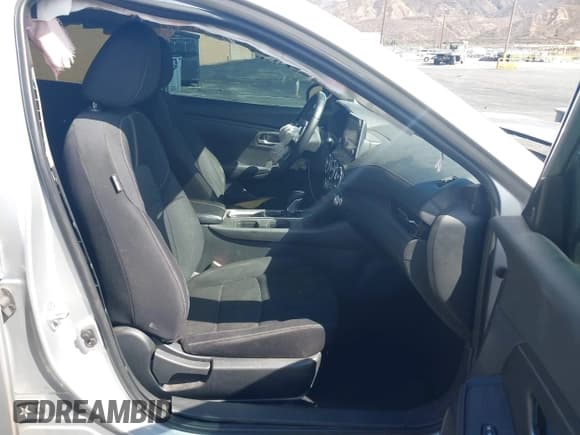 ✅ 2020 Nissan Sentra SV • VIN: 3N1AB8CVXLY276137 • Lot: 43368318. Listed on IAAI with 120,897 mi. Free auction sales archive from the USA and detailed vehicle history report at DreamBid. Image 5.