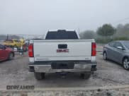 ✅ 2015 GMC Sierra 2500HD SLE • VIN: 1GT22YE87FZ114582 • Лот: 43757293. Опубликован ранее на IAAI с пробегом 342 190 миль. Бесплатный доступ к архиву аукционных продаж из США и подробный отчёт об истории автомобиля на DreamBid. Изображение 16.