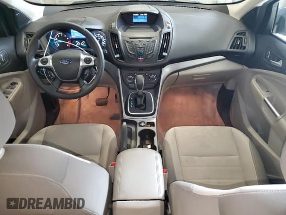 ✅ 2013 Ford Escape SE • VIN: 1FMCU0GX5DUA93807 • Lot: 91721735. Wystawiony na Copart z przebiegiem 68 430 mil. Bezpłatny archiwum sprzedaży aukcyjnych z USA i szczegółowy raport historii pojazdu na DreamBid. Zdjęcie 8.