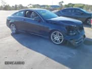 ✅ 2013 Mercedes-Benz C 250 • VIN: WDDGJ4HB5DG085073 • Lot: 41696760. Wystawiony na IAAI z przebiegiem 196 802 mil. Bezpłatny archiwum sprzedaży aukcyjnych z USA i szczegółowy raport historii pojazdu na DreamBid. Zdjęcie 1.
