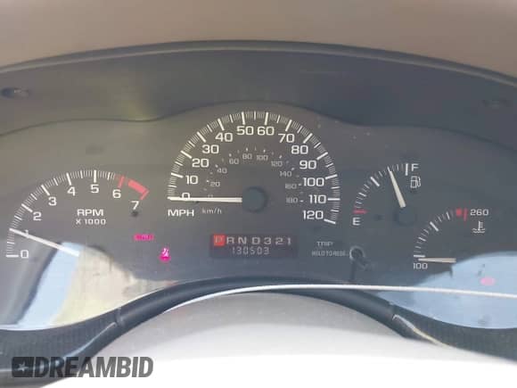 2000 Chevrolet Malibu z VIN 1G1ND52JXY6241997, wystawiony jako IAAI lot #42550617 z przebiegiem 130 503 mil mil oraz . Historia ofert i sprzedaży dostępna na DreamBid. Obrazek 7.