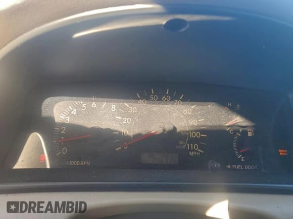 ✅ 2006 Toyota Corolla CE • VIN: 1NXBR32E06Z609126 • Lot: 96416905. Wystawiony na Copart z przebiegiem 206 926 mil. Bezpłatny archiwum sprzedaży aukcyjnych z USA i szczegółowy raport historii pojazdu na DreamBid. Zdjęcie 9.