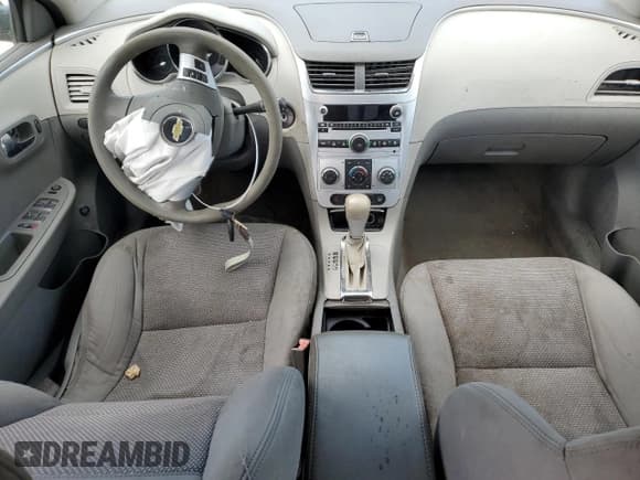 ✅ 2011 Chevrolet Malibu 1FL • VIN: 1G1ZA5EU2BF312858 • Lot: 68087134. Listed on Copart with 199,467 mi. Free auction sales archive from the USA and detailed vehicle history report at DreamBid. Image 8.
