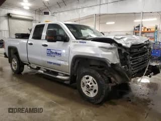 ✅ 2018 GMC Sierra 2500HD • VIN: 1GT22REG6JZ287760 • Lot: 71829185. Wystawiony na Copart z przebiegiem 211 056 mil. Bezpłatny archiwum sprzedaży aukcyjnych z USA i szczegółowy raport historii pojazdu na DreamBid. Zdjęcie 4.