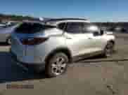2022 Chevrolet Blazer LT z VIN 3GNKBJR48NS129013, wystawiony jako Copart lot #88444015 z przebiegiem 94 290 mil mil oraz Szkoda całkowita • Salvage title. Historia ofert i sprzedaży dostępna na DreamBid. Obrazek 3.