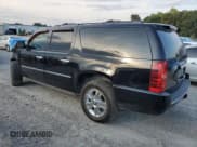 ✅ 2009 Chevrolet Suburban LTZ • VIN: 1GNFK36359J100312 • Lot: 72949924. Wystawiony na Copart z przebiegiem 280 119 mil. Bezpłatny archiwum sprzedaży aukcyjnych z USA i szczegółowy raport historii pojazdu na DreamBid. Zdjęcie 2.