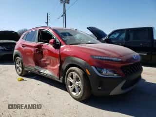 2022 Hyundai Kona SEL z VIN KM8K3CAB8NU780147, wystawiony jako Copart lot #40811173 z przebiegiem 25 751 mil mil oraz . Historia ofert i sprzedaży dostępna na DreamBid. Obrazek 4.