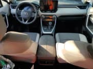 ✅ 2023 Toyota RAV4 Limited • VIN: 2T3N1RFV9PC361227 • Лот: 63827845. Опубликован ранее на Copart с пробегом 9 485 миль. Бесплатный доступ к архиву аукционных продаж из США и подробный отчёт об истории автомобиля на DreamBid. Изображение 8.