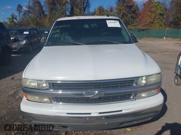 ✅ 2003 Chevrolet Suburban LS • VIN: 1GNFK16Z83J214367 • Lot: 43644547. Listed on IAAI with 139,578 mi. Free auction sales archive from the USA and detailed vehicle history report at DreamBid. Image 6.