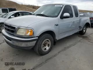 ✅ 1998 Ford F-150 • VIN: 2FTZX0729WCA50004 • Lot: 50028895. Wystawiony na Copart z przebiegiem 291 952 mil. Bezpłatny archiwum sprzedaży aukcyjnych z USA i szczegółowy raport historii pojazdu na DreamBid. Zdjęcie 1.