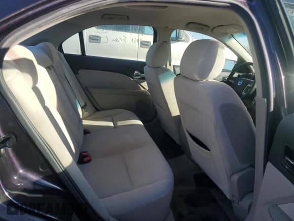 ✅ 2007 Mercury Milan • VIN: 3MEHM07ZX7R626904 • Lot: 91319425. Wystawiony na Copart z przebiegiem 121 949 mil. Bezpłatny archiwum sprzedaży aukcyjnych z USA i szczegółowy raport historii pojazdu na DreamBid. Zdjęcie 10.