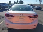 ✅ 2015 Mazda 3 i Touring • VIN: 3MZBM1V74FM231074 • Lot: 43508132. Wystawiony na IAAI z przebiegiem 84 475 mil. Bezpłatny archiwum sprzedaży aukcyjnych z USA i szczegółowy raport historii pojazdu na DreamBid. Zdjęcie 16.