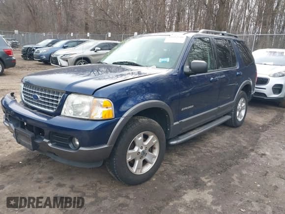 ✅ 2004 Ford Explorer XLT • VIN: 1FMZU73W44UA79929 • Lot: 41612541. Wystawiony na IAAI z przebiegiem 142 867 mil. Bezpłatny archiwum sprzedaży aukcyjnych z USA i szczegółowy raport historii pojazdu na DreamBid. Zdjęcie 2.