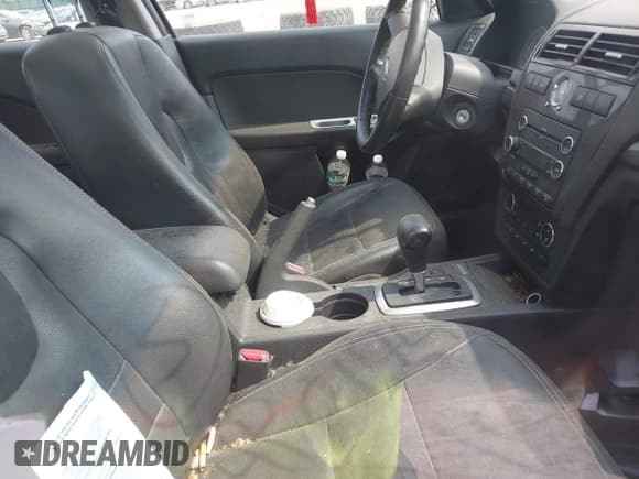 ✅ 2009 Ford Fusion SEL • VIN: 3FAHP02169R180849 • Lot: 42392170. Wystawiony na IAAI z przebiegiem Nie podano. Bezpłatny archiwum sprzedaży aukcyjnych z USA i szczegółowy raport historii pojazdu na DreamBid. Zdjęcie 5.