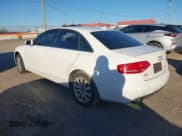 ✅ 2011 Audi A4 Premium Plus • VIN: WAUFFAFL9BN019357 • Lot: 43688323. Wystawiony na IAAI z przebiegiem 146 194 mil. Bezpłatny archiwum sprzedaży aukcyjnych z USA i szczegółowy raport historii pojazdu na DreamBid. Zdjęcie 3.
