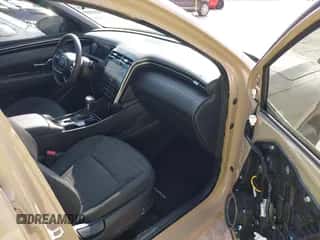 2024 Hyundai Santa Cruz SEL с VIN 5NTJC4DE0RH107074, выставлен на аукционе IAAI как лот 41546728 с пробегом 2 289 миль миль и . История ставок и продаж доступна на DreamBid. Изображение 5.