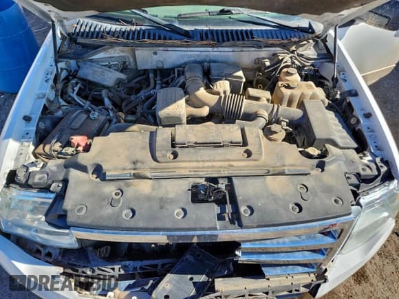 ✅ 2012 Ford Expedition XLT • VIN: 1FMJU1J50CEF13776 • Lot: 95071155. Wystawiony na Copart z przebiegiem 216 553 mil. Bezpłatny archiwum sprzedaży aukcyjnych z USA i szczegółowy raport historii pojazdu na DreamBid. Zdjęcie 11.