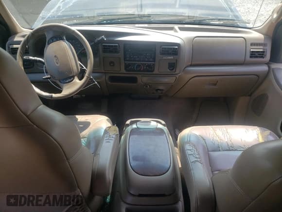 ✅ 2000 Ford Excursion Limited • VIN: 1FMNU42L1YEC61687 • Lot: 67590714. Listed on Copart with 219,386 mi. Free auction sales archive from the USA and detailed vehicle history report at DreamBid. Image 8.