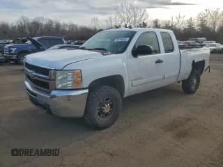 ✅ 2007 Chevrolet Silverado 2500HD Work Truck • VIN: 1GCHK29K67E542939 • Лот: 96156915. Опубликован ранее на Copart с пробегом 294 980 миль. Бесплатный доступ к архиву аукционных продаж из США и подробный отчёт об истории автомобиля на DreamBid. Изображение 1.