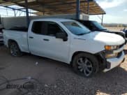 ✅ 2020 Chevrolet Silverado 1500 Custom • VIN: 1GCRWBEF3LZ159335 • Lot: 67791125. Wystawiony na Copart z przebiegiem 97 665 mil. Bezpłatny archiwum sprzedaży aukcyjnych z USA i szczegółowy raport historii pojazdu na DreamBid. Zdjęcie 4.