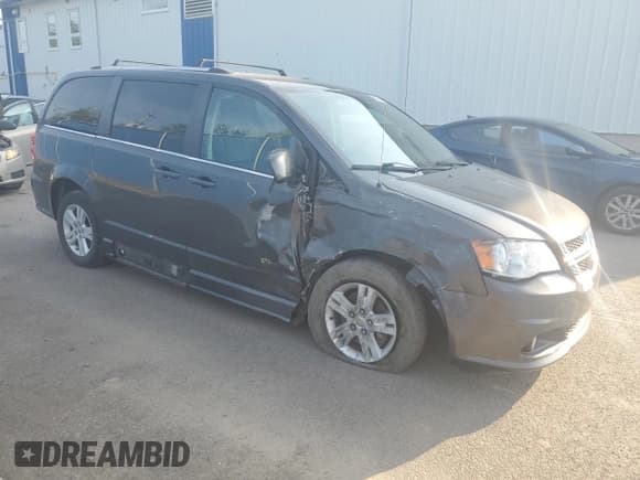 ✅ 2019 Dodge Grand Caravan Crew • VIN: 2C4RDGDG9KR599159 • Lot: 68274145. Wystawiony na Copart z przebiegiem 96 462 mil. Bezpłatny archiwum sprzedaży aukcyjnych z USA i szczegółowy raport historii pojazdu na DreamBid. Zdjęcie 4.