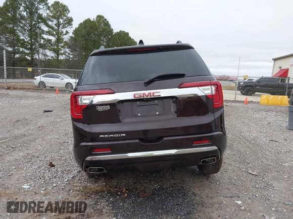 ✅ 2020 GMC Acadia Denali • VIN: 1GKKNPLS4LZ235005 • Lot: 41255174. Wystawiony na IAAI z przebiegiem 76 957 mil. Bezpłatny archiwum sprzedaży aukcyjnych z USA i szczegółowy raport historii pojazdu na DreamBid. Zdjęcie 17.