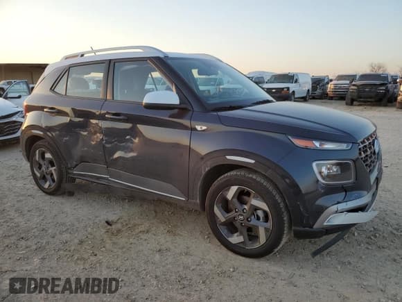 ✅ 2024 Hyundai Venue Limited • VIN: KMHRC8A37RU325834 • Lot: 46902095. Listed on Copart with 2,680 mi. Free auction sales archive from the USA and detailed vehicle history report at DreamBid. Image 4.