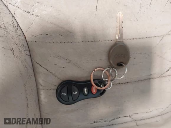 ✅ 2004 Jeep Liberty Limited • VIN: 1J8GL58K94W219611 • Lot: 43419568. Wystawiony na IAAI z przebiegiem 158 006 mil. Bezpłatny archiwum sprzedaży aukcyjnych z USA i szczegółowy raport historii pojazdu na DreamBid. Zdjęcie 11.