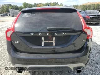 ✅ 2018 Volvo V60 Dynamic • VIN: YV140MELXJ2389290 • Лот: 82173635. Опубликован ранее на Copart с пробегом 180 583 миль. Бесплатный доступ к архиву аукционных продаж из США и подробный отчёт об истории автомобиля на DreamBid. Изображение 6.