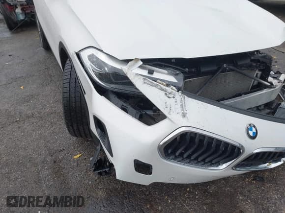 ✅ 2019 BMW X2 xDrive28i • VIN: WBXYJ5C57K5N64743 • Lot: 43396755. Wystawiony na IAAI z przebiegiem 72 371 mil. Bezpłatny archiwum sprzedaży aukcyjnych z USA i szczegółowy raport historii pojazdu na DreamBid. Zdjęcie 6.