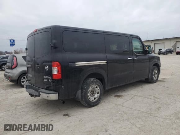 ✅ 2014 Nissan NV SL • VIN: 5BZAF0AA7EN161384 • Lot: 81571014. Wystawiony na Copart z przebiegiem 106 556 mil. Bezpłatny archiwum sprzedaży aukcyjnych z USA i szczegółowy raport historii pojazdu na DreamBid. Zdjęcie 3.