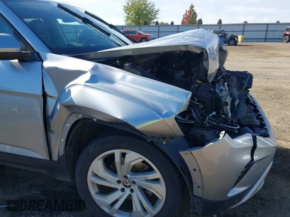 ✅ 2021 Volkswagen Atlas SE • VIN: 1V2KR2CA9MC516634 • Лот: 43514606. Опубликован ранее на IAAI с пробегом 122 711 миль. Бесплатный доступ к архиву аукционных продаж из США и подробный отчёт об истории автомобиля на DreamBid. Изображение 19.