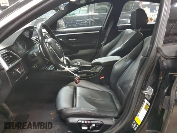 ✅ 2019 BMW 4 Series 430i xDrive • VIN: WBA4J3C51KBL10993 • Lot: 92289125. Listed on Copart with 132,159 mi. Free auction sales archive from the USA and detailed vehicle history report at DreamBid. Image 7.