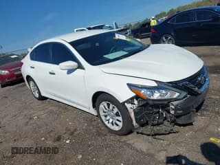 ✅ 2018 Nissan Altima S • VIN: 1N4AL3AP2JC203390 • Lot: 43480862. Wystawiony na IAAI z przebiegiem 69 113 mil. Bezpłatny archiwum sprzedaży aukcyjnych z USA i szczegółowy raport historii pojazdu na DreamBid. Zdjęcie 1.