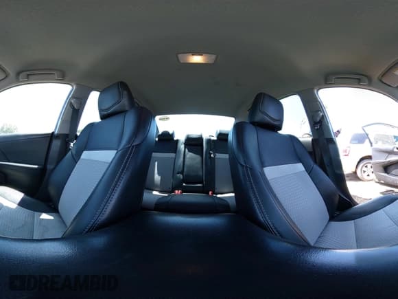 ✅ 2014 Toyota Camry SE • VIN: 4T1BK1FKXEU027154 • Лот: 42497587. Опубликован ранее на IAAI с пробегом 224 521 миль. Бесплатный доступ к архиву аукционных продаж из США и подробный отчёт об истории автомобиля на DreamBid. Изображение 18.