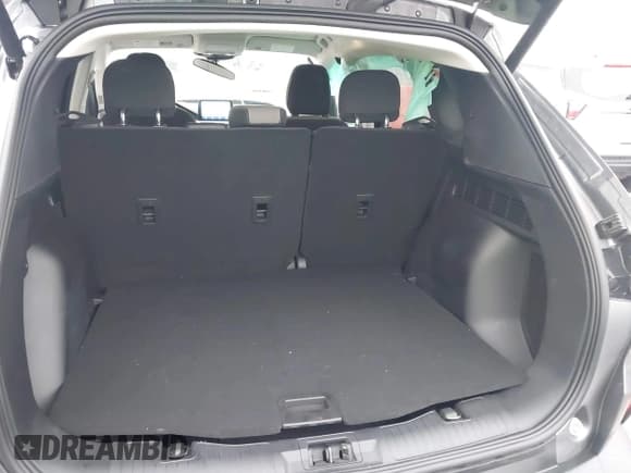 ✅ 2022 Ford Escape SE • VIN: 1FMCU0G69NUB33945 • Лот: 43529268. Опубликован ранее на IAAI с пробегом 17 082 миль. Бесплатный доступ к архиву аукционных продаж из США и подробный отчёт об истории автомобиля на DreamBid. Изображение 18.