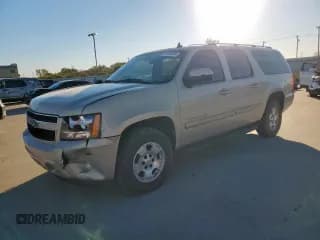 ✅ 2007 Chevrolet Suburban LT • VIN: 3GNFC16077G141157 • Lot: 90402685. Listed on Copart with Not provided. Free auction sales archive from the USA and detailed vehicle history report at DreamBid. Image 1.