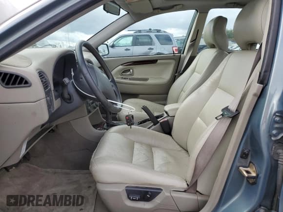 ✅ 2002 Volvo S40 • VIN: YV1VS29552F867947 • Lot: 93559155. Listed on Copart with 92,526 mi. Free auction sales archive from the USA and detailed vehicle history report at DreamBid. Image 7.