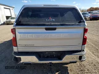 ✅ 2019 Chevrolet Silverado 1500 LT • VIN: 1GCRYDED3KZ240886 • Lot: 77442904. Wystawiony na Copart z przebiegiem 28 413 mil. Bezpłatny archiwum sprzedaży aukcyjnych z USA i szczegółowy raport historii pojazdu na DreamBid. Zdjęcie 6.