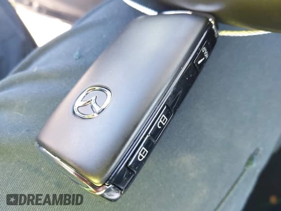 ✅ 2025 Mazda CX-90 Premium Sport • VIN: JM3KKCHD3S1218675 • Лот: 41971539. Опубликован ранее на IAAI с пробегом Не указан. Бесплатный доступ к архиву аукционных продаж из США и подробный отчёт об истории автомобиля на DreamBid. Изображение 11.